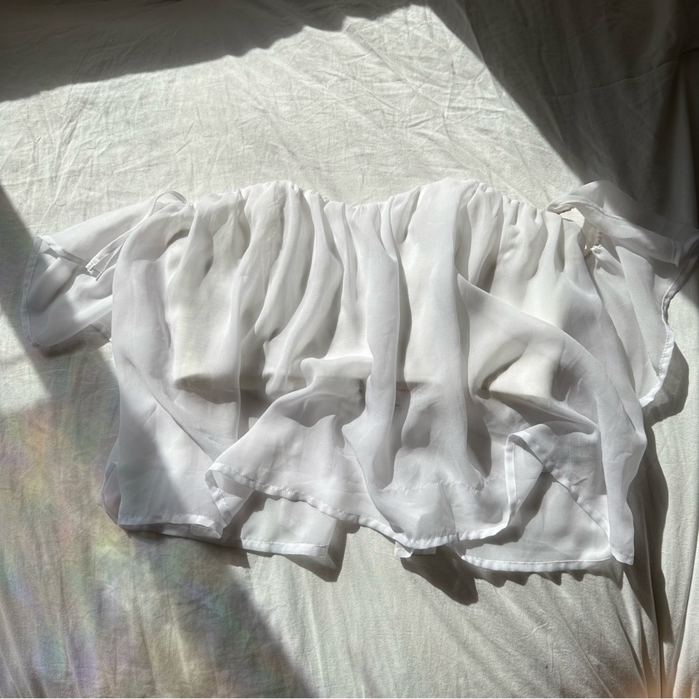 G by Guess Adriana Off Shoulder Top size S true white